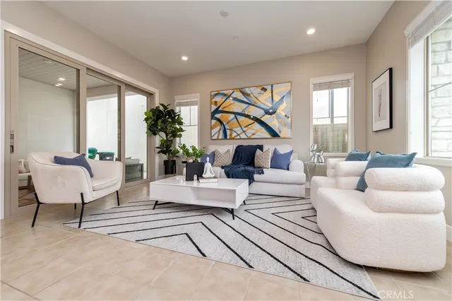 $5,200 | 158 Scale, Irvine, CA 92618