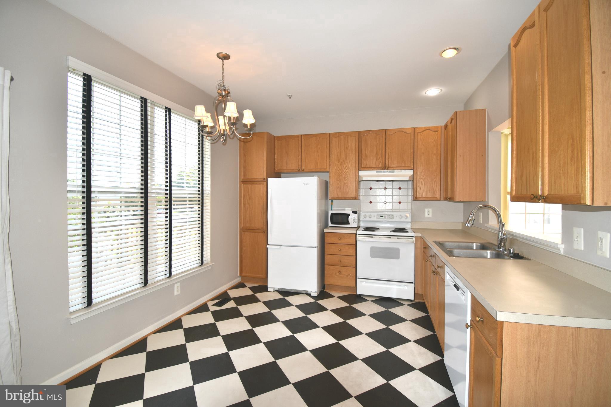 148 Harpers Way Frederick, MD 21702 - Photo 11 of 32