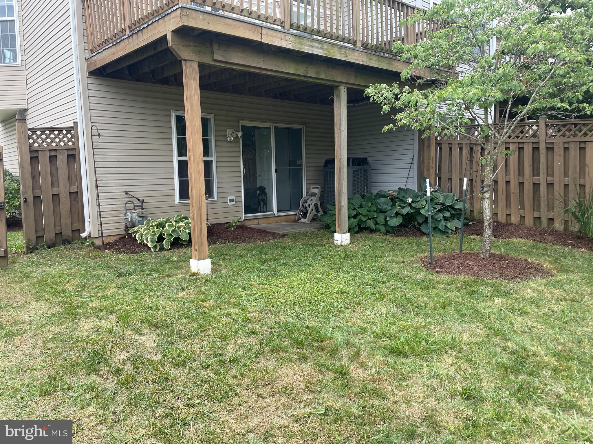 148 Harpers Way Frederick, MD 21702 - Photo 3 of 32 Fenced rear yard with deck
