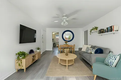 $220,000 | 470 Tuckahoe Road, Unit 4B, Yonkers, NY 10710