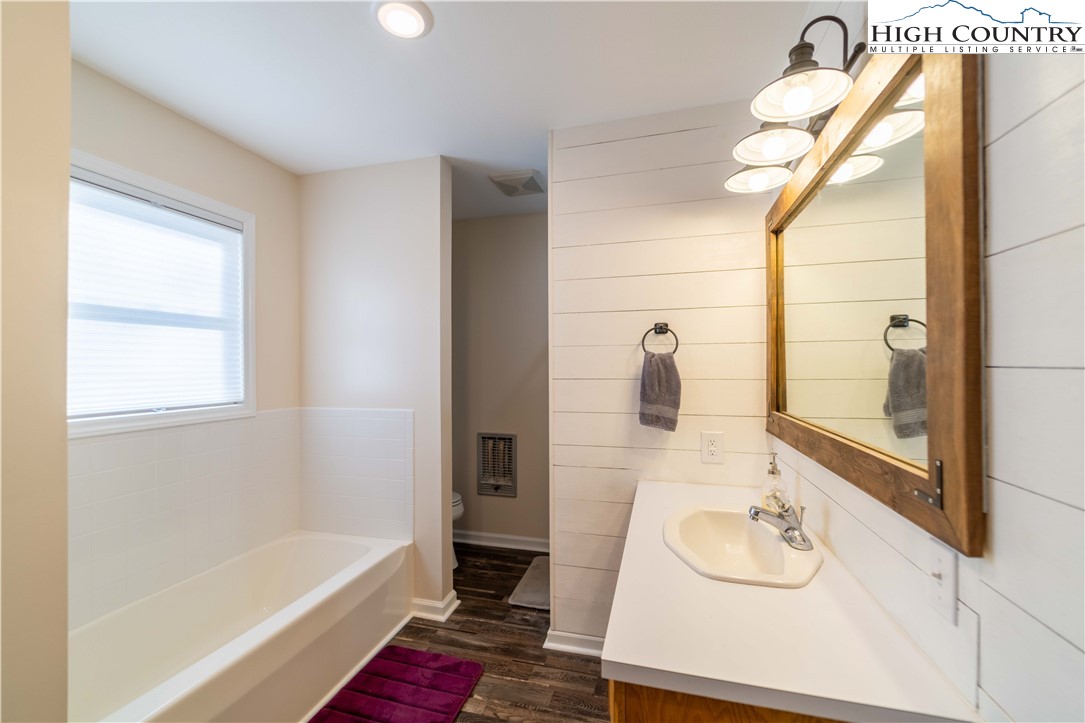1651 Fraser Road Sparta, NC 28675 - Photo 28 of 50 Gallery Image 28
