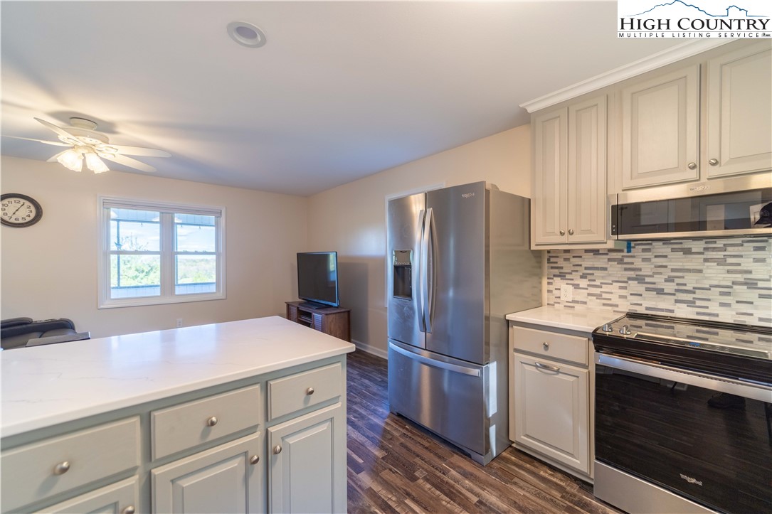 1651 Fraser Road Sparta, NC 28675 - Photo 7 of 50 Gallery Image 7