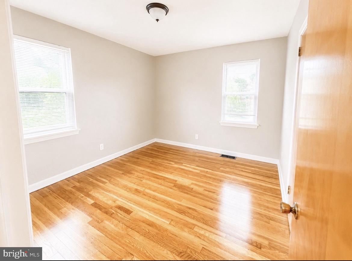 808 Delaware Avenue Riverside, NJ 08075 - Photo 9 of 13 Bedroom3