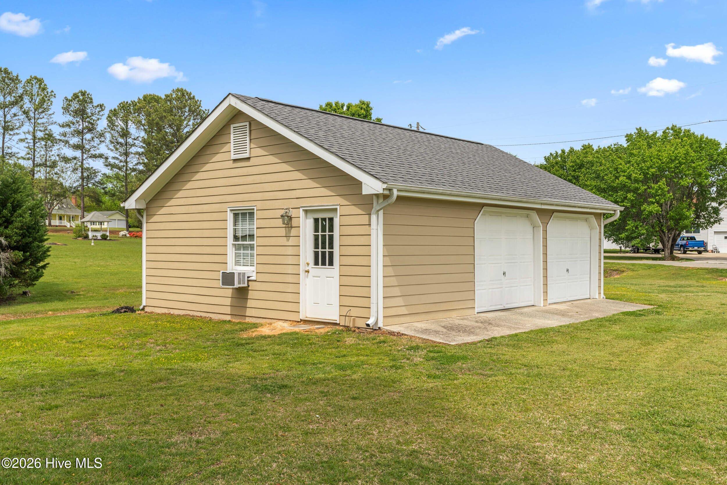 1302 Swift Creek Road Smithfield, NC 27577 - Photo 35 of 46 dsc09298