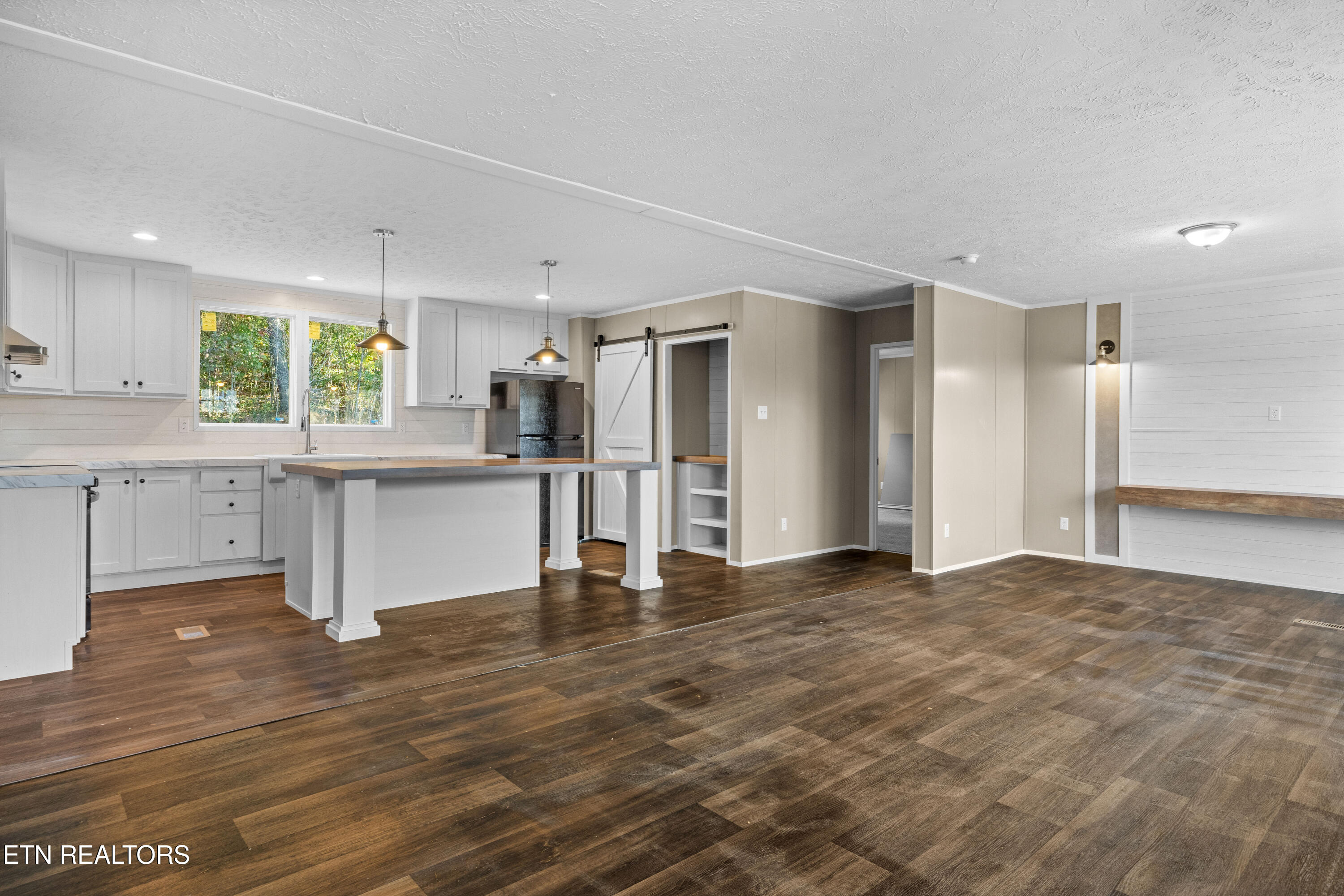 1728 Cooper Road Knoxville, TN 37914 - Photo 14 of 54 1728CooperRd-11