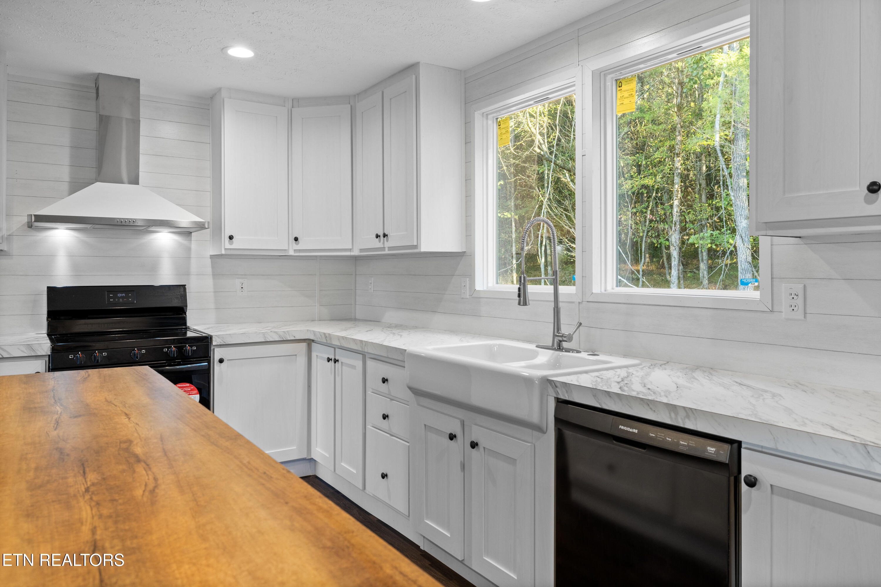 1728 Cooper Road Knoxville, TN 37914 - Photo 17 of 54 1728CooperRd-16