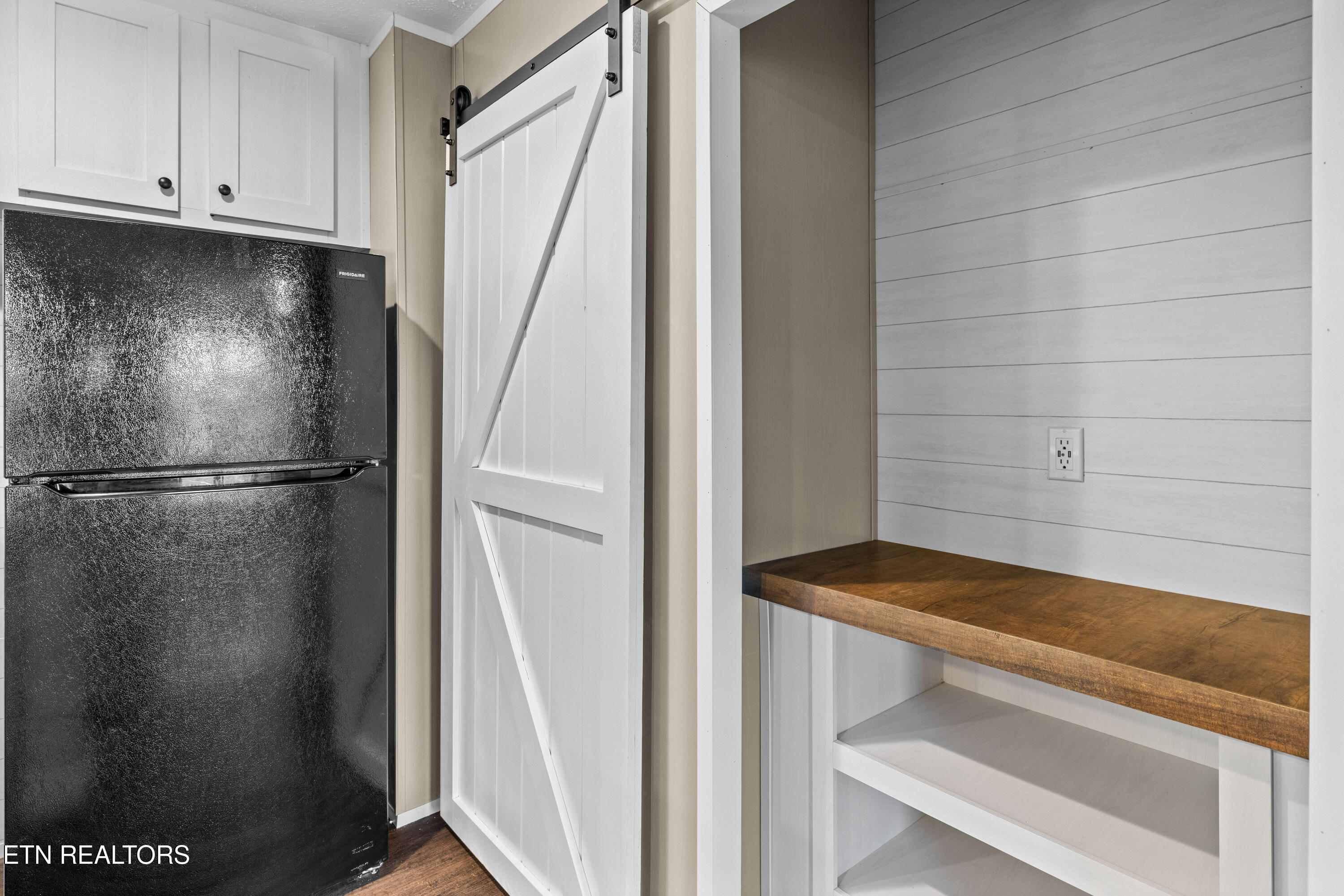 1728 Cooper Road Knoxville, TN 37914 - Photo 18 of 54 1728CooperRd-17