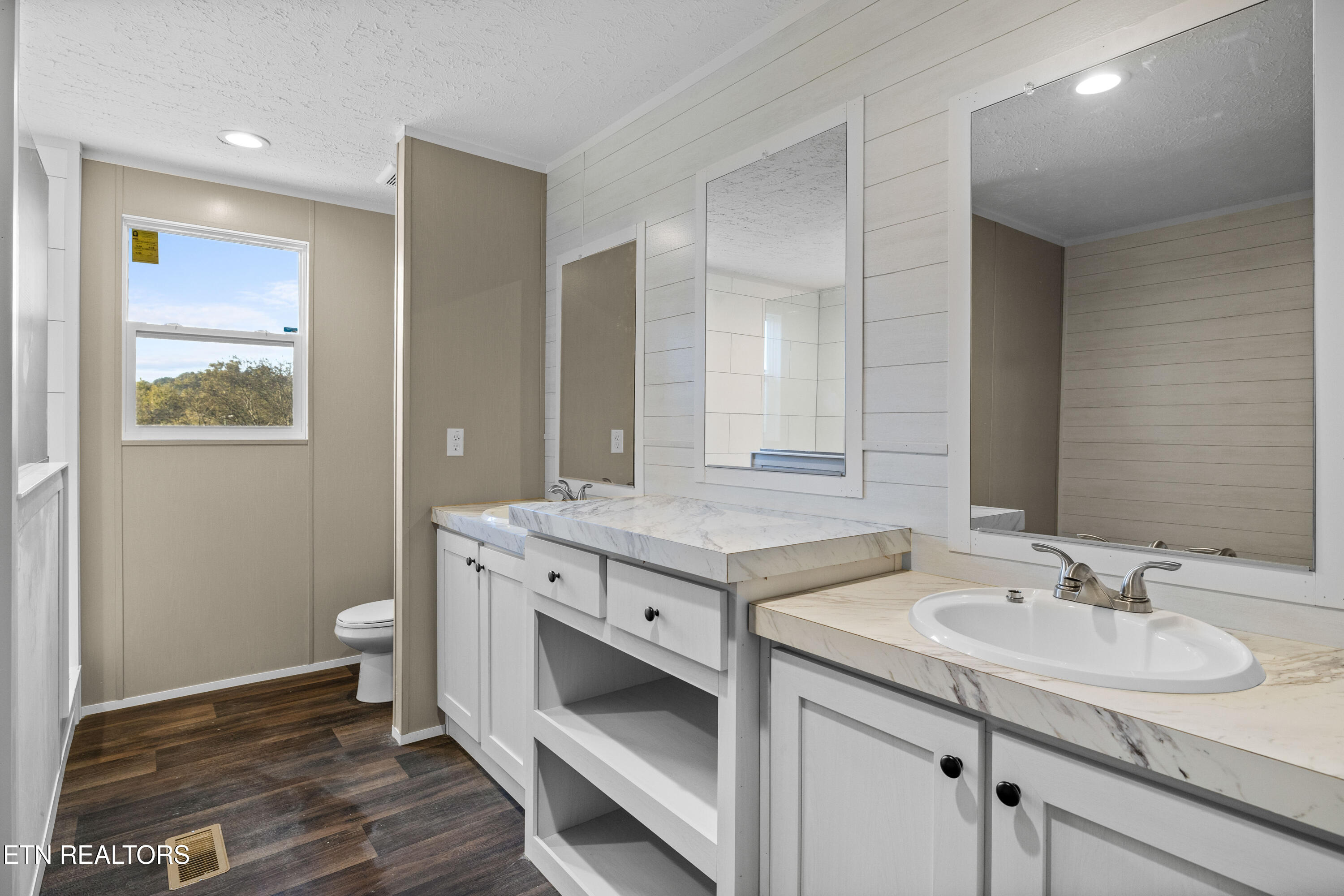 1728 Cooper Road Knoxville, TN 37914 - Photo 24 of 54 1728CooperRd-23