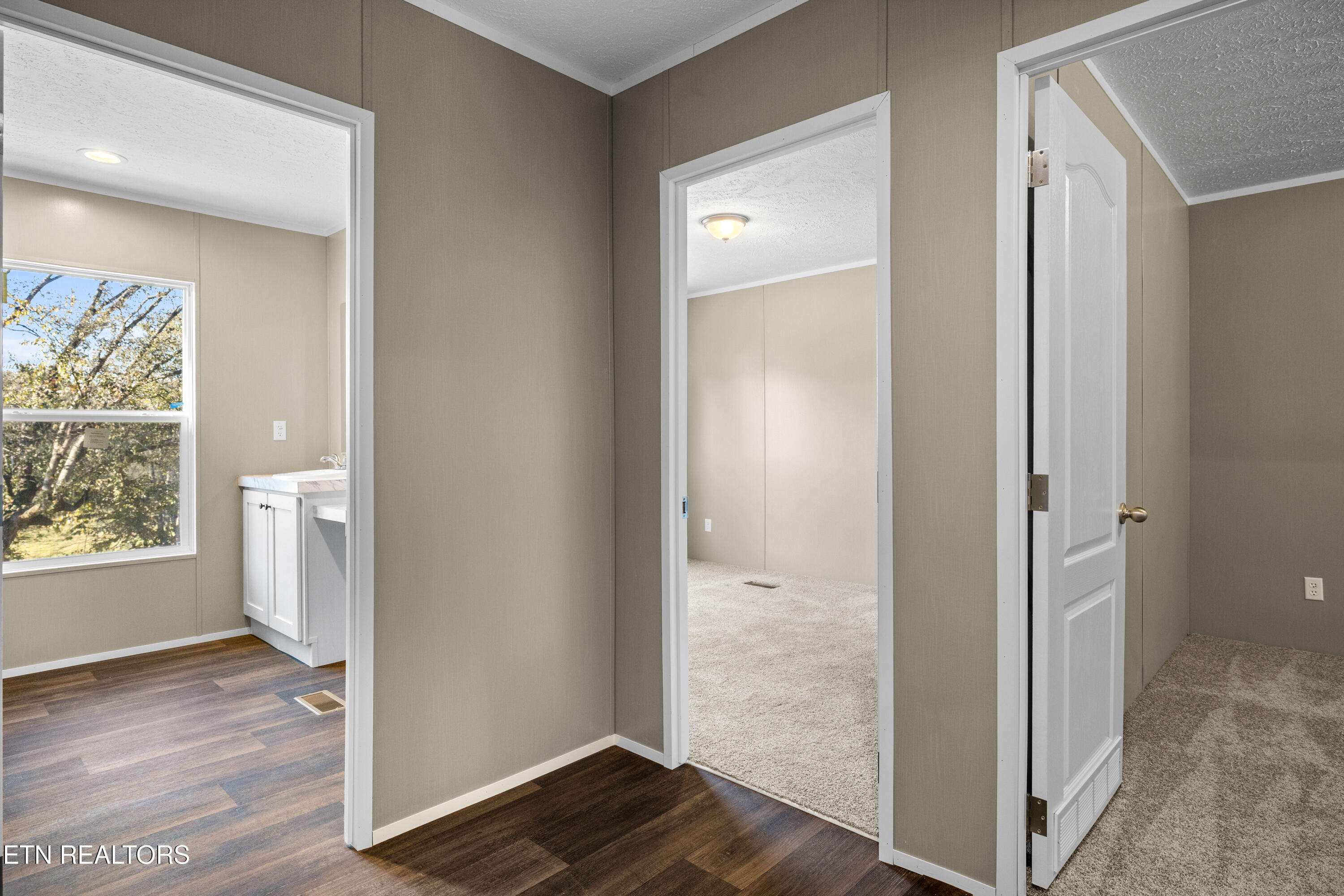 1728 Cooper Road Knoxville, TN 37914 - Photo 27 of 54 1728CooperRd-26