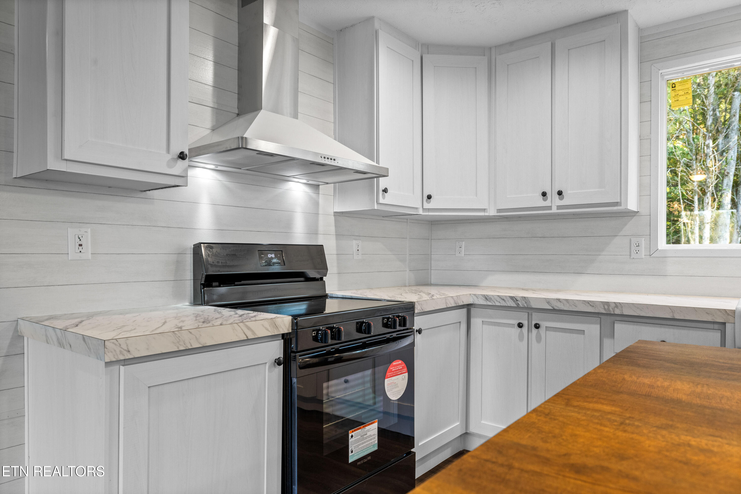 1728 Cooper Road Knoxville, TN 37914 - Photo 6 of 54 1728CooperRd-12