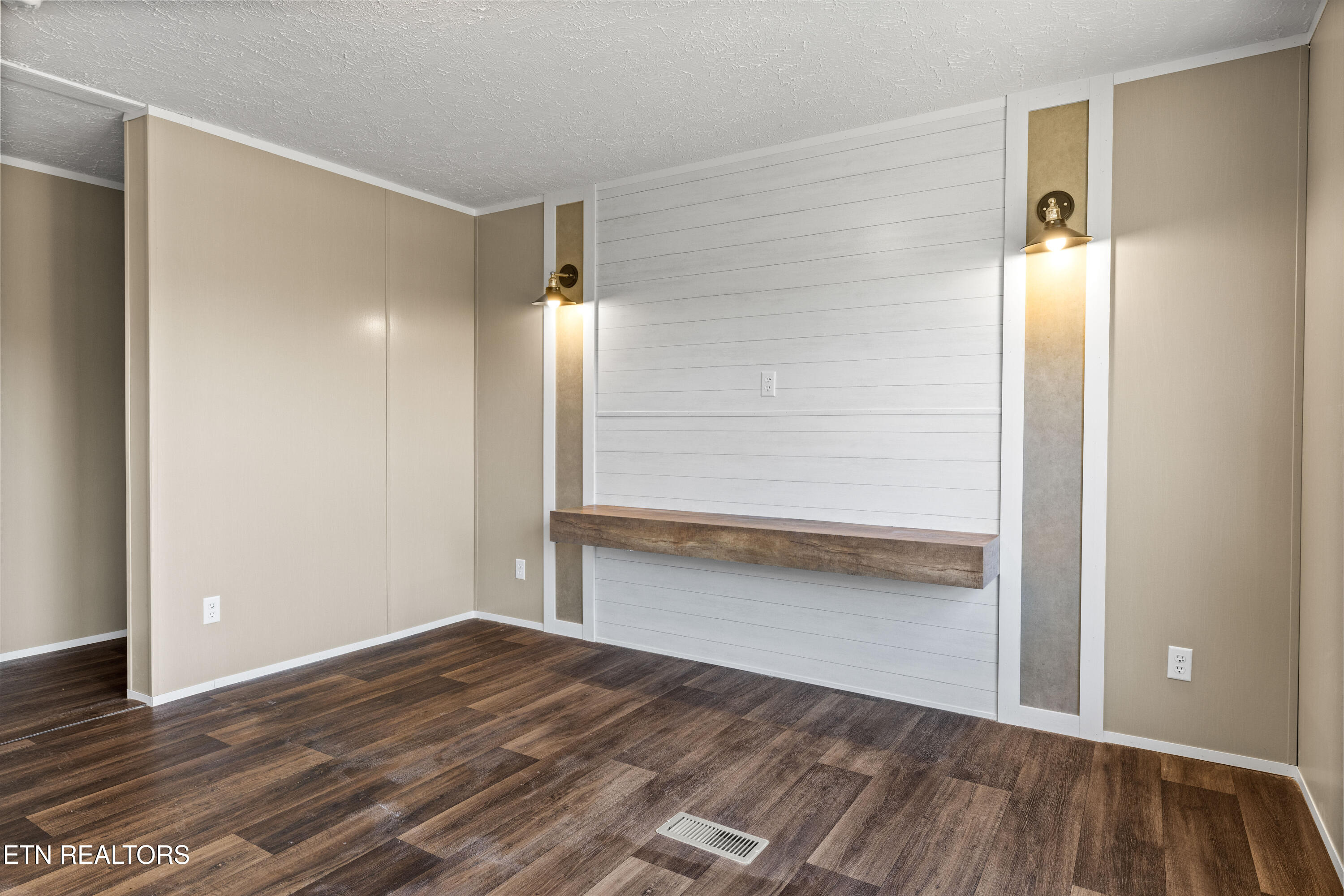 1728 Cooper Road Knoxville, TN 37914 - Photo 8 of 54 1728CooperRd-1