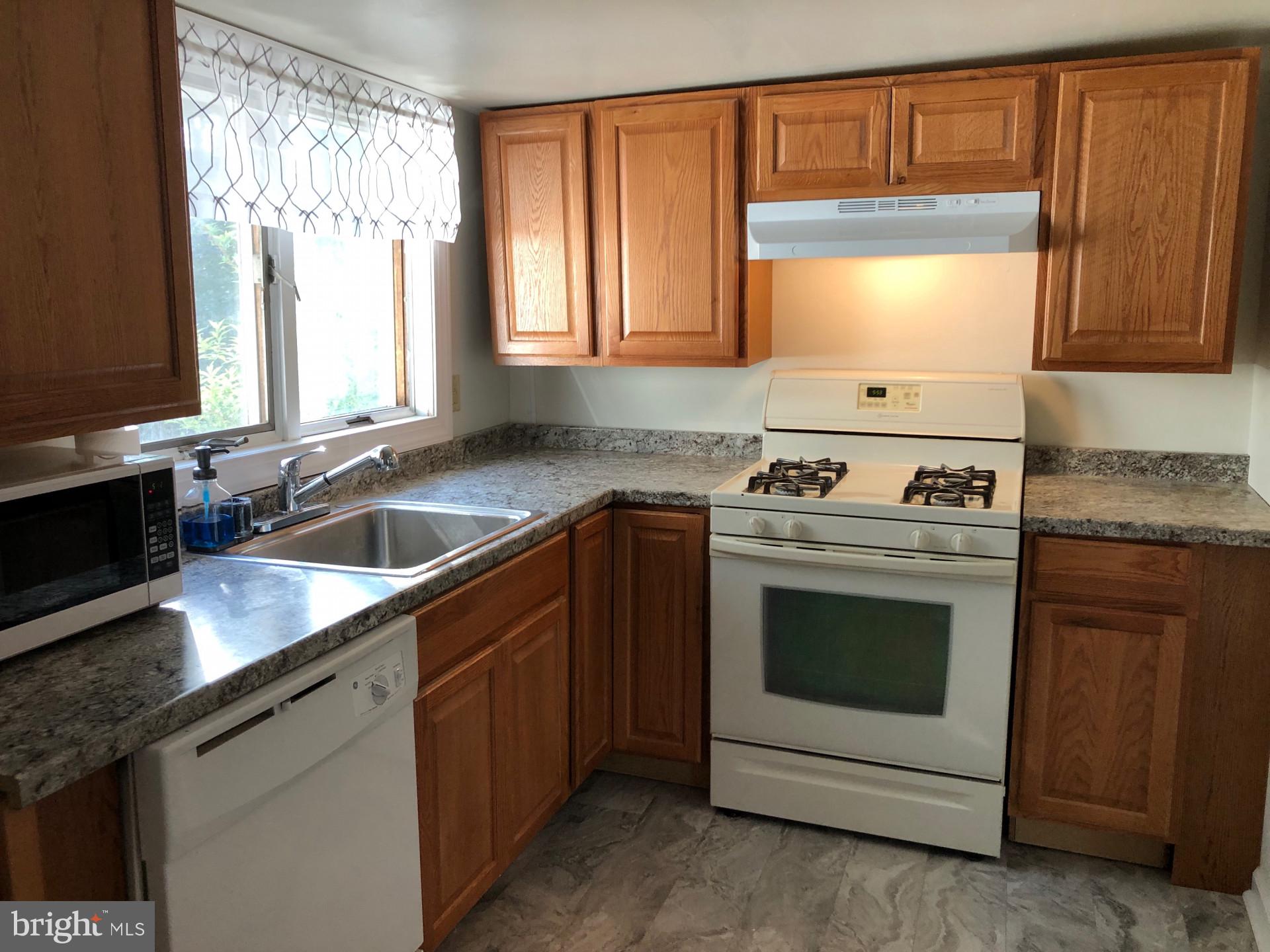 731 Parry Avenue Palmyra, NJ 08065 - Photo 10 of 27