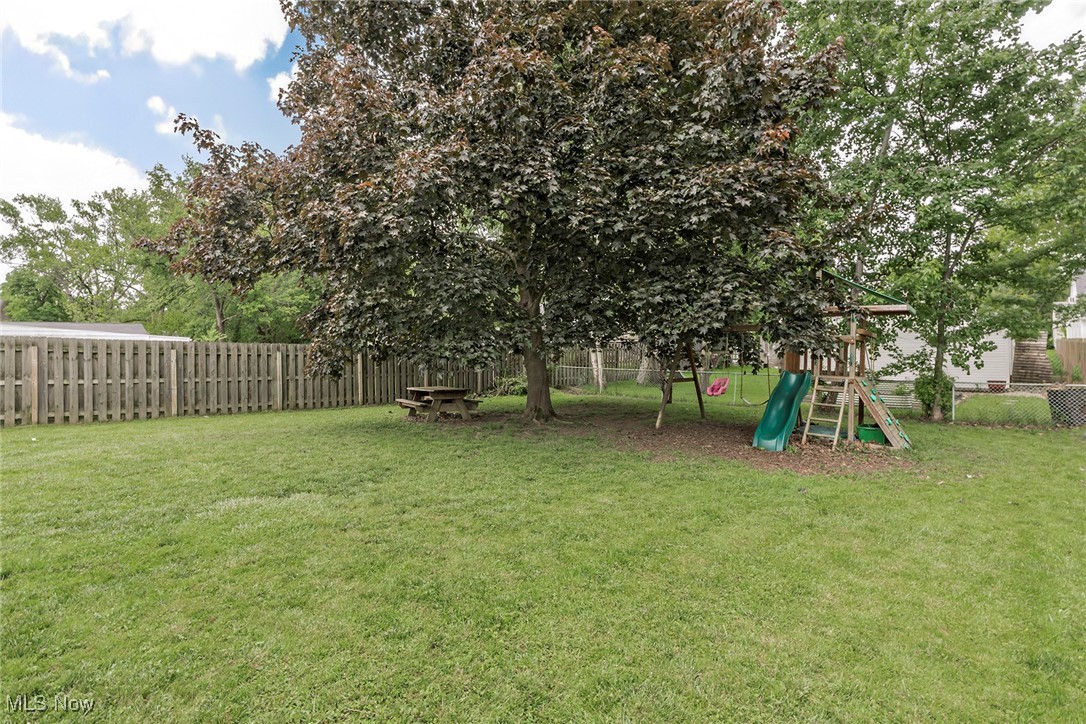 1672 Brainard Road Lyndhurst, OH 44124 - Photo 39 of 40
