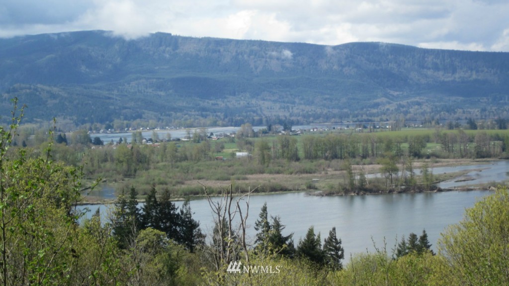 16 Maple Ridge Road Cathlamet, WA 98612 - Photo 4 of 22 Gallery Image 4