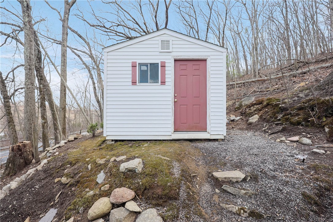 1631 Manville Road Woonsocket, RI 02895 - Photo 15 of 17