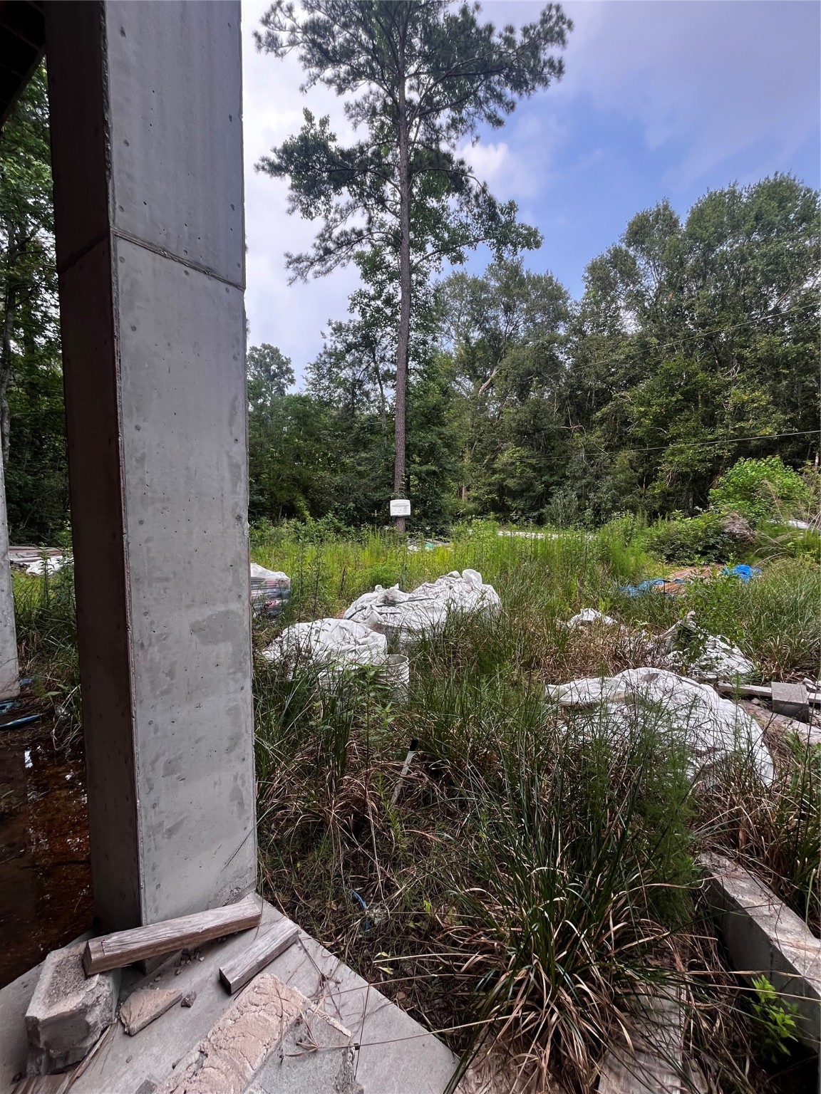 5026 Topway Drive Spring, TX 77373 - Photo 12 of 14 a view of a backyard with pathway
