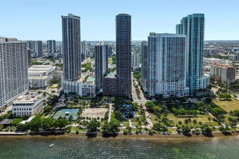 $1,000,000 | 488 Northeast 18th Street, Unit 4900, Miami, FL 33132