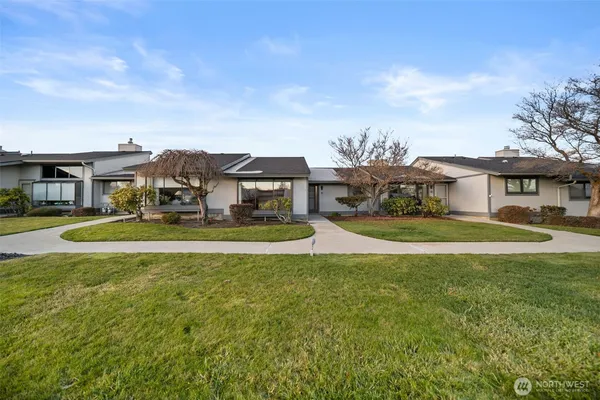 $395,000 | 1310 Castlerock Avenue, Unit 9, Wenatchee, WA 98801