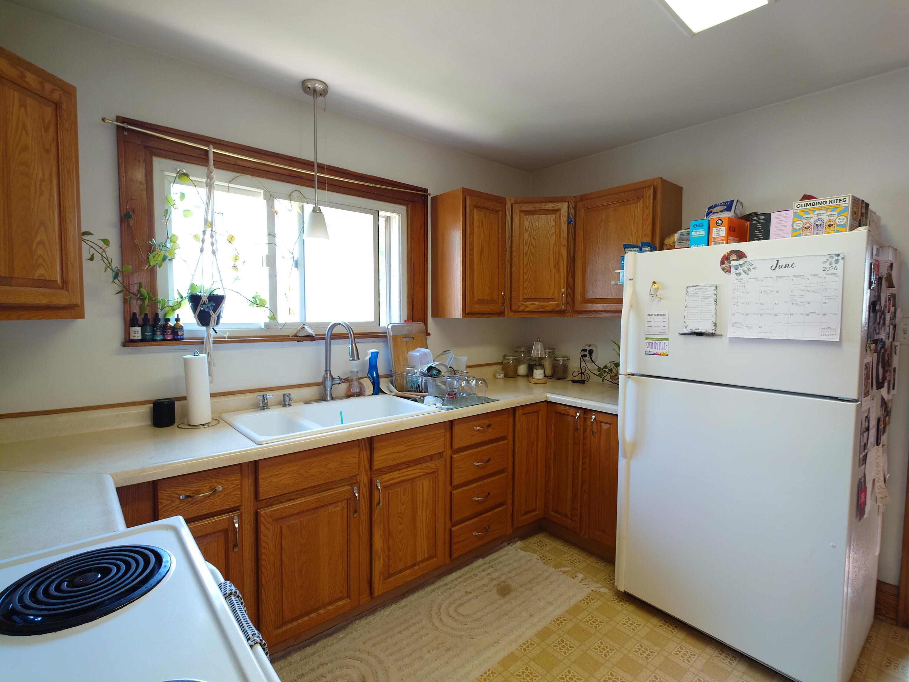 2451 North 65th Street Milwaukee, WI 53213 - Photo 6 of 24 Kitchen