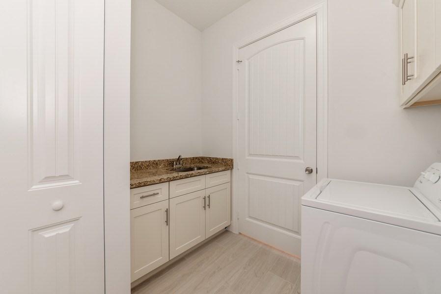 17889 63rd Road North Loxahatchee, FL 33470 - Photo 16 of 38 15_1788963rdrdn_44_LaundryRoom_LowRes