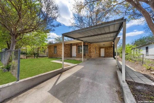 $1,550 | 138 Dora Street, San Antonio, TX 78212