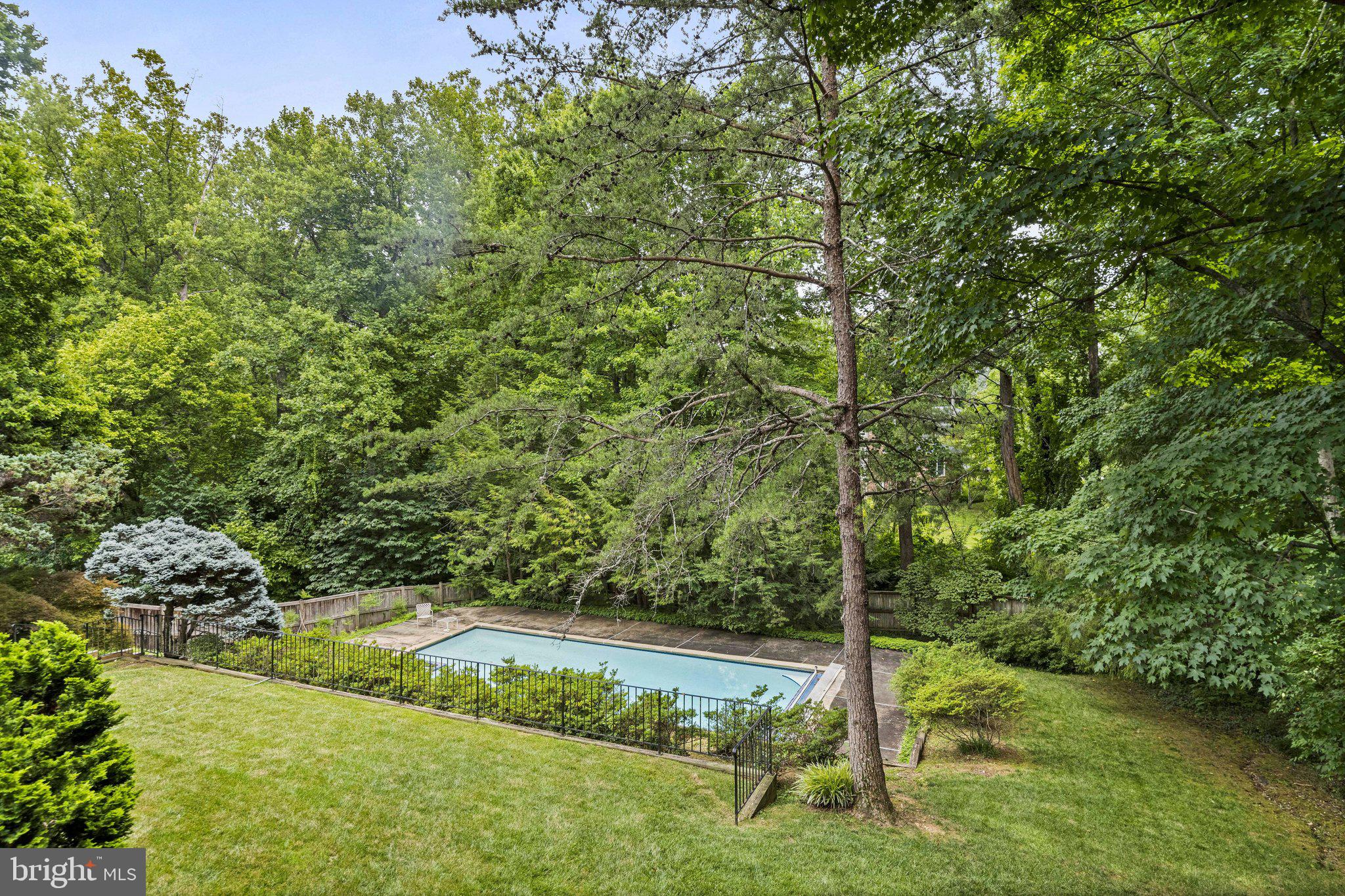 712 Ridge Drive McLean, VA 22101 - Photo 7 of 16