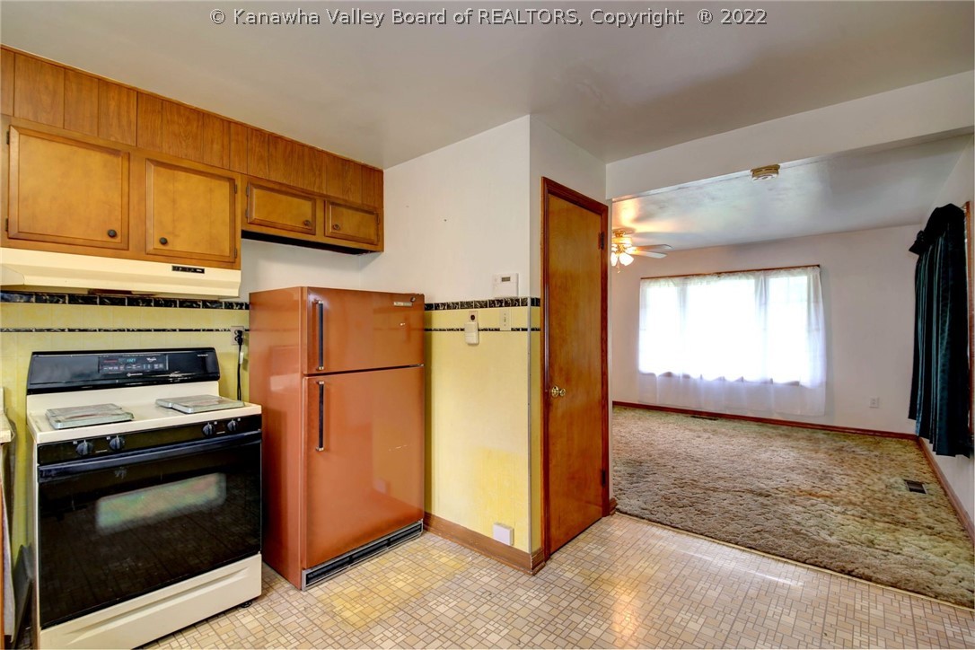 1249 Newmans Branch Road Milton, WV 25541 - Photo 15 of 34 Gallery Image 15