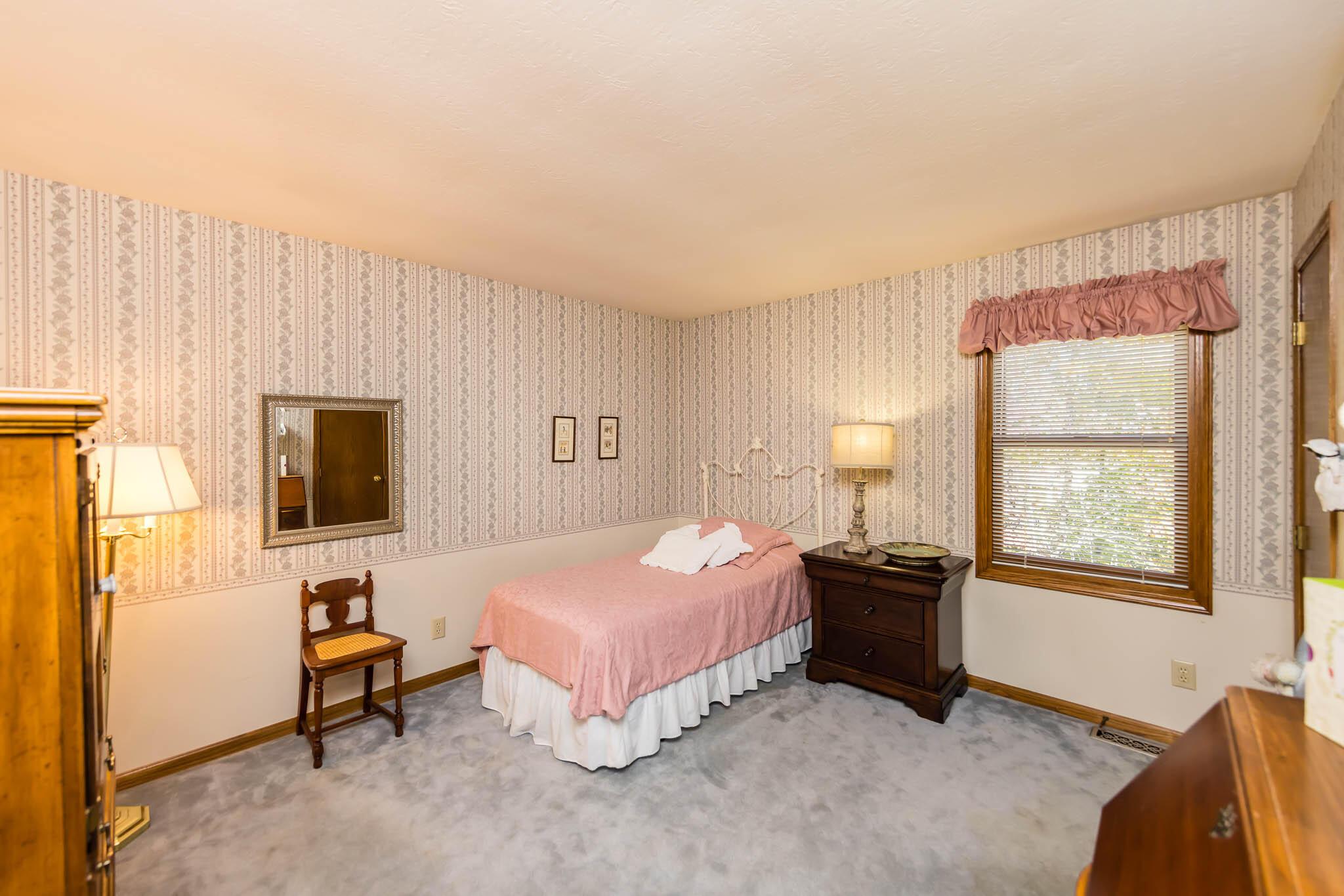 901 Riva Ridge Boulevard Columbus, OH 43230 - Photo 35 of 48 13' x 11'6" Bedroom #1