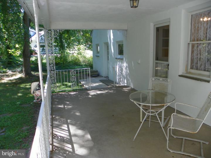 1348 Holcomb Road Huntingdon Valley, PA 19006 - Photo 3 of 24 Patio
