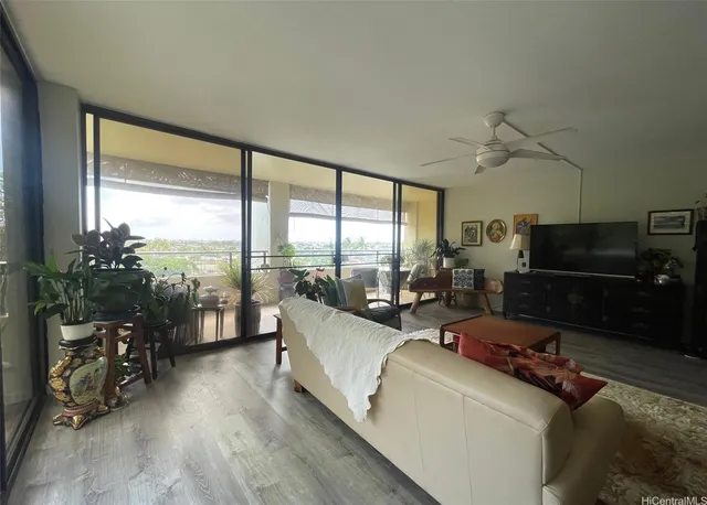 $678,000 | 6770 Hawaii Kai Drive, Unit 409, Honolulu, HI 96825