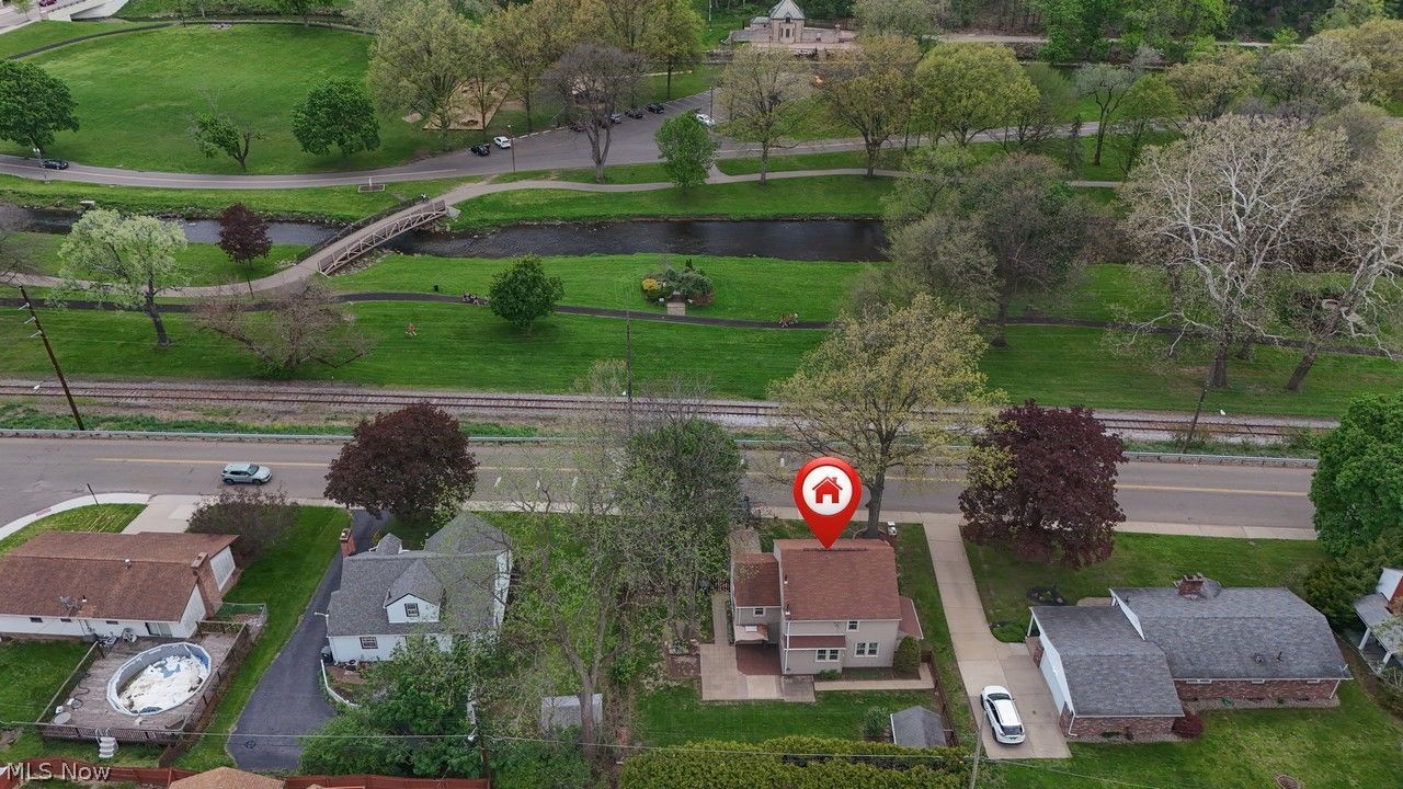 1422 Monument Road Northwest Canton, OH 44703 - Photo 3 of 31 Aerial View of property