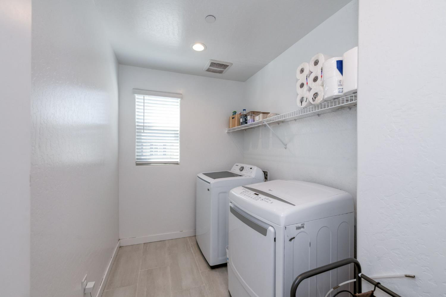 6137 West Richert Avenue Fresno, CA 93723 - Photo 10 of 21