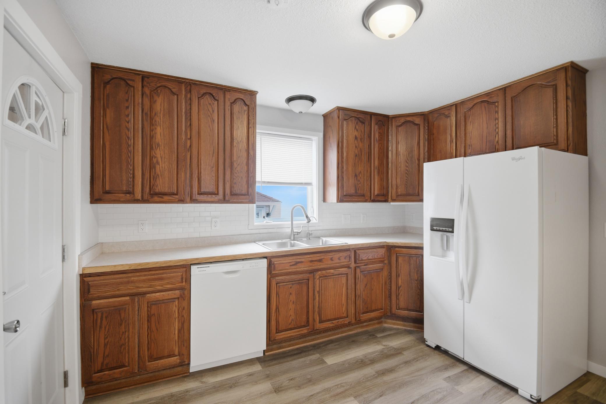 401 3rd Avenue Southwest Austin, MN 55912 - Photo 3 of 44