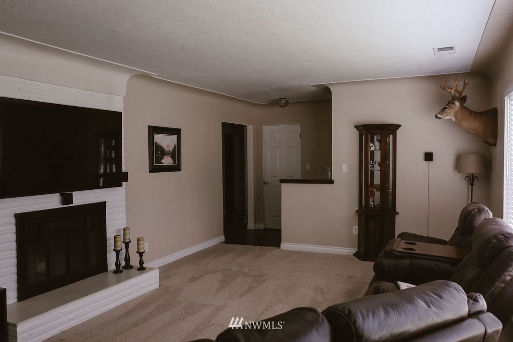 406 Hemlock Park Road Aberdeen, WA 98520 - Photo 2 of 16 Gallery Image 2