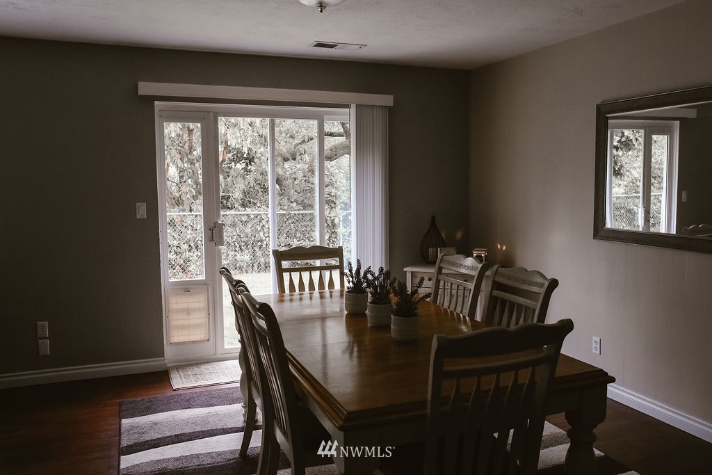 406 Hemlock Park Road Aberdeen, WA 98520 - Photo 6 of 16 Gallery Image 6