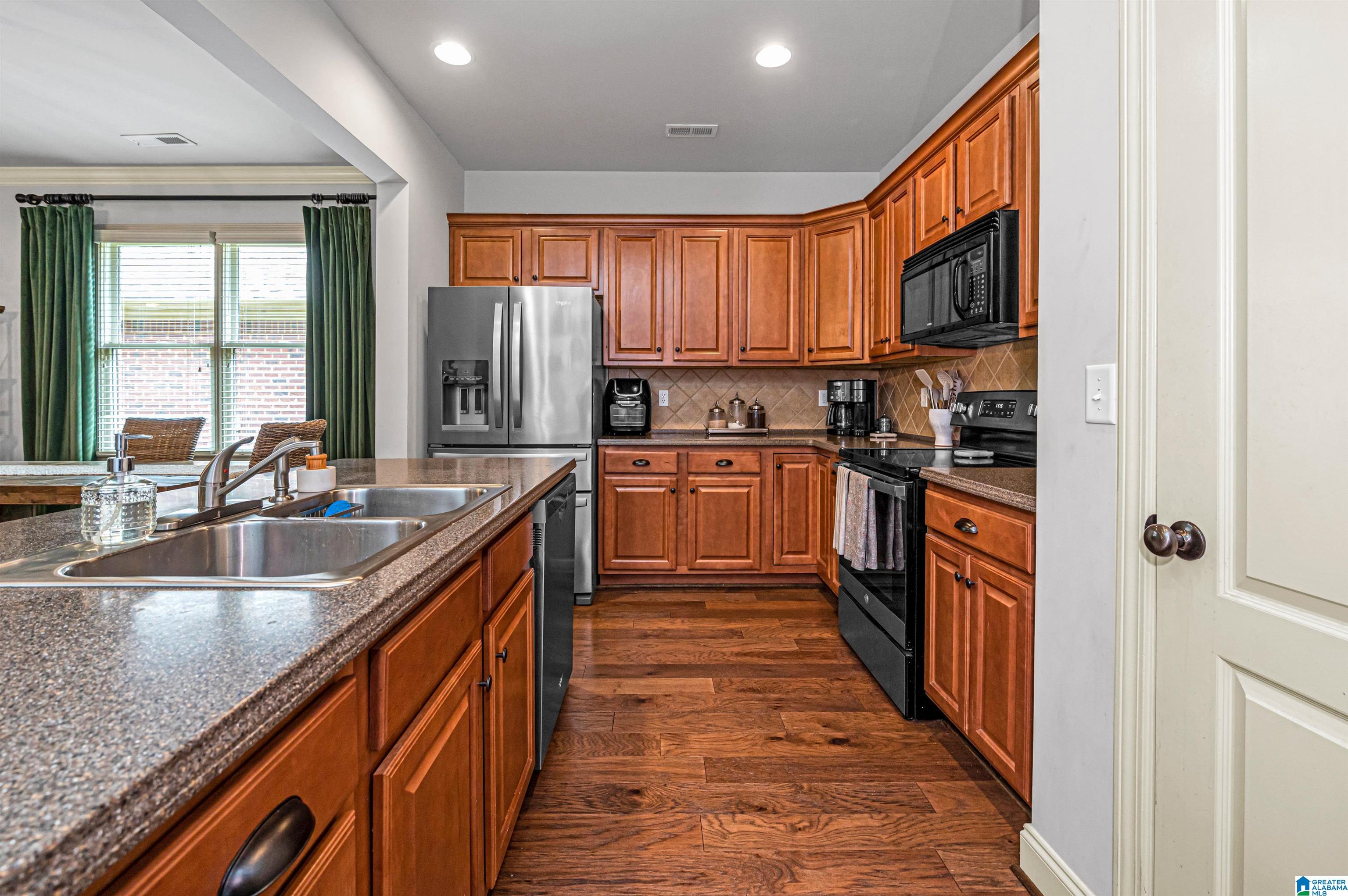 5680 Park Side Road Birmingham, AL 35244 - Photo 11 of 42