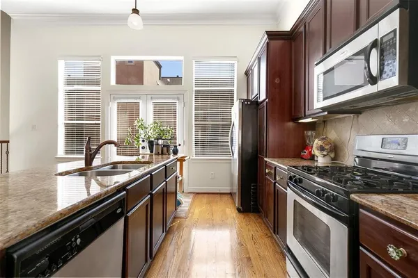 $2,700 | 4316 Eli Street, Houston, TX 77007