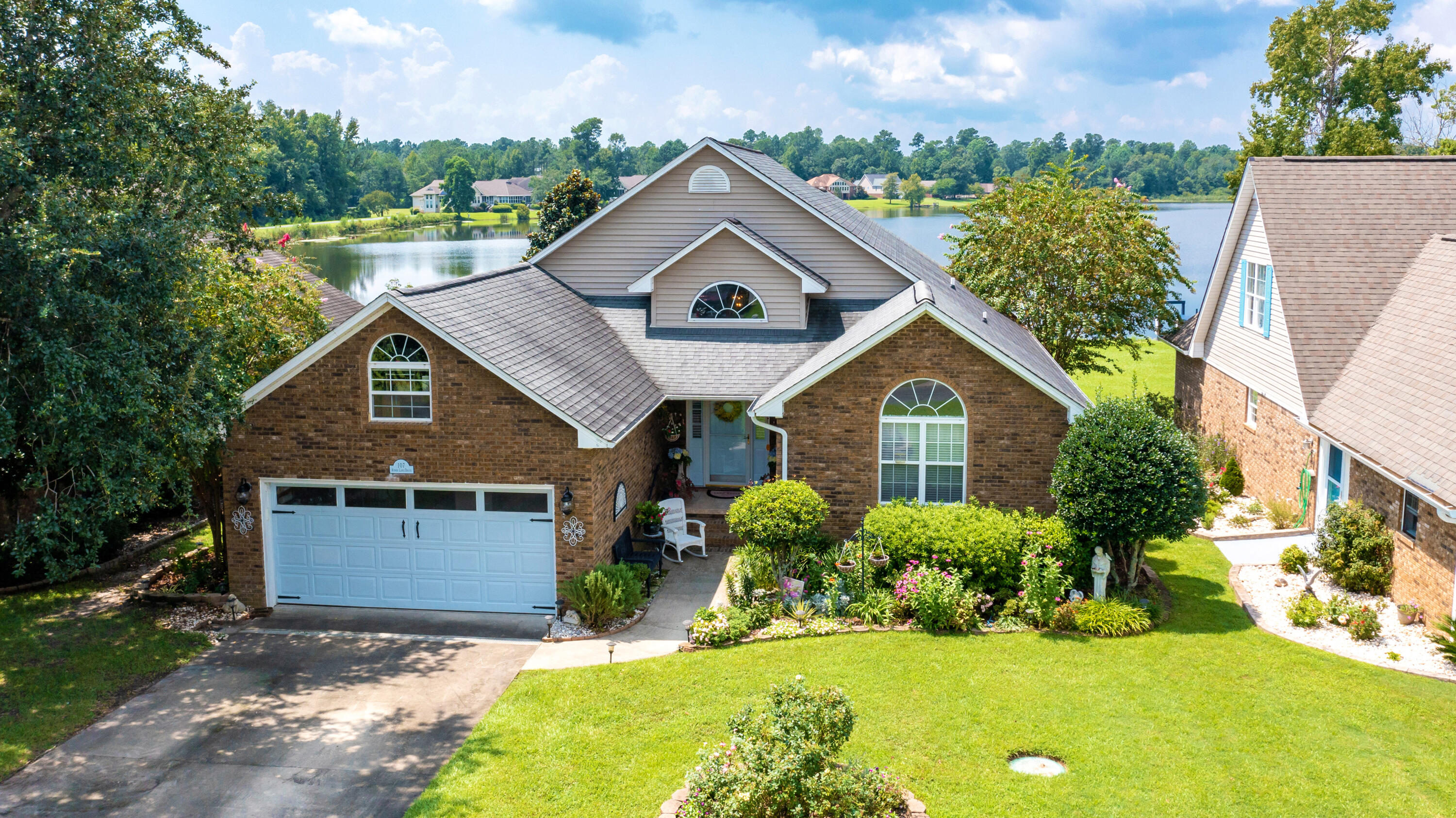 107 Ridge Lake Drive Manning, SC 29102 - Photo 2 of 68 FRONT VIEW
