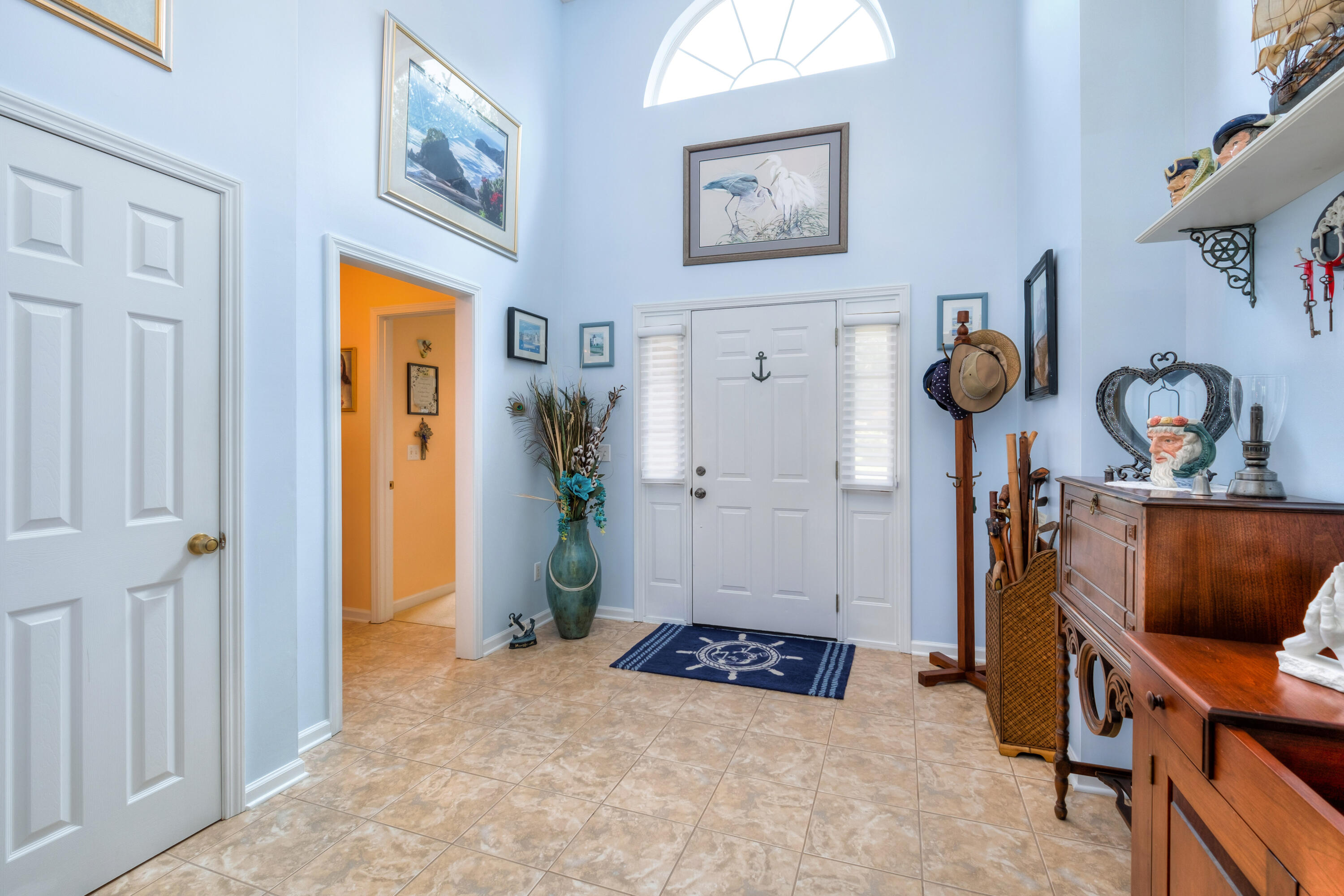 107 Ridge Lake Drive Manning, SC 29102 - Photo 18 of 68 FOYER