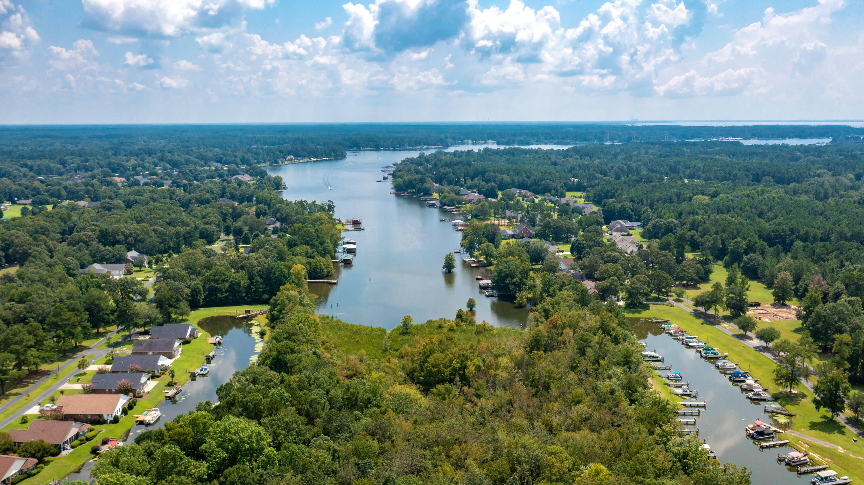 107 Ridge Lake Drive Manning, SC 29102 - Photo 5 of 68 EASY LAKE MARION ACCESS
