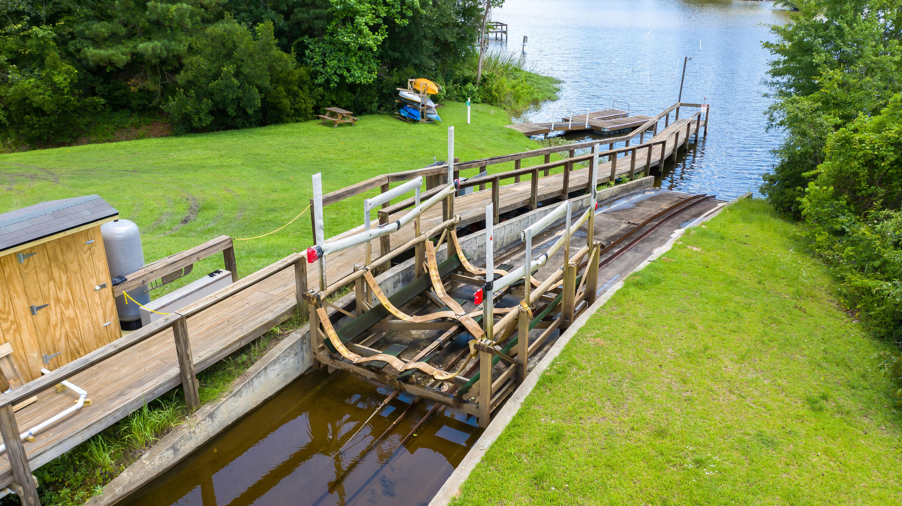 107 Ridge Lake Drive Manning, SC 29102 - Photo 67 of 68 BOAT LIFT TO LAKE MARION
