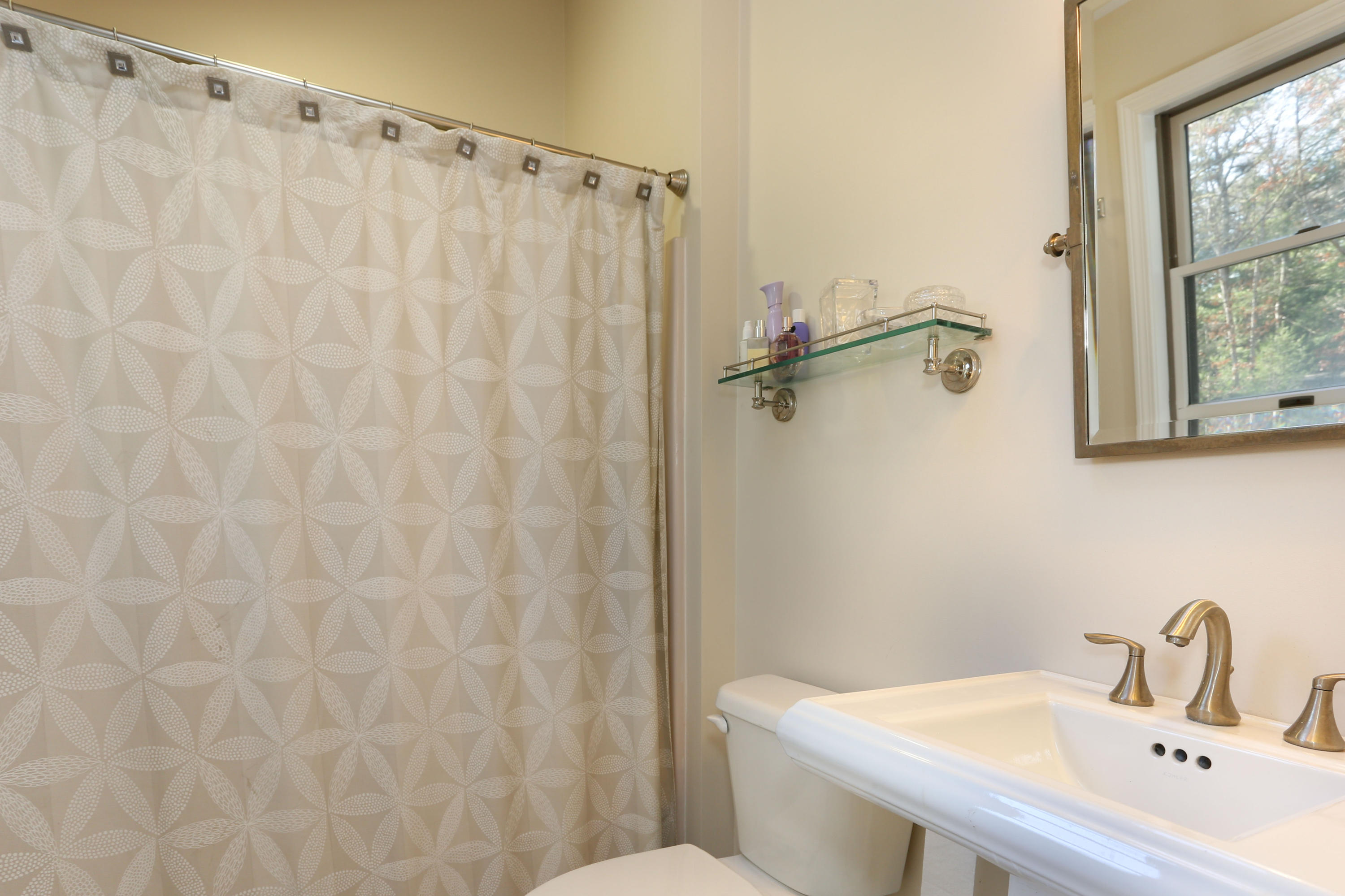461 Locustfield Road East Falmouth, MA 02536 - Photo 17 of 28 461LocLR-21