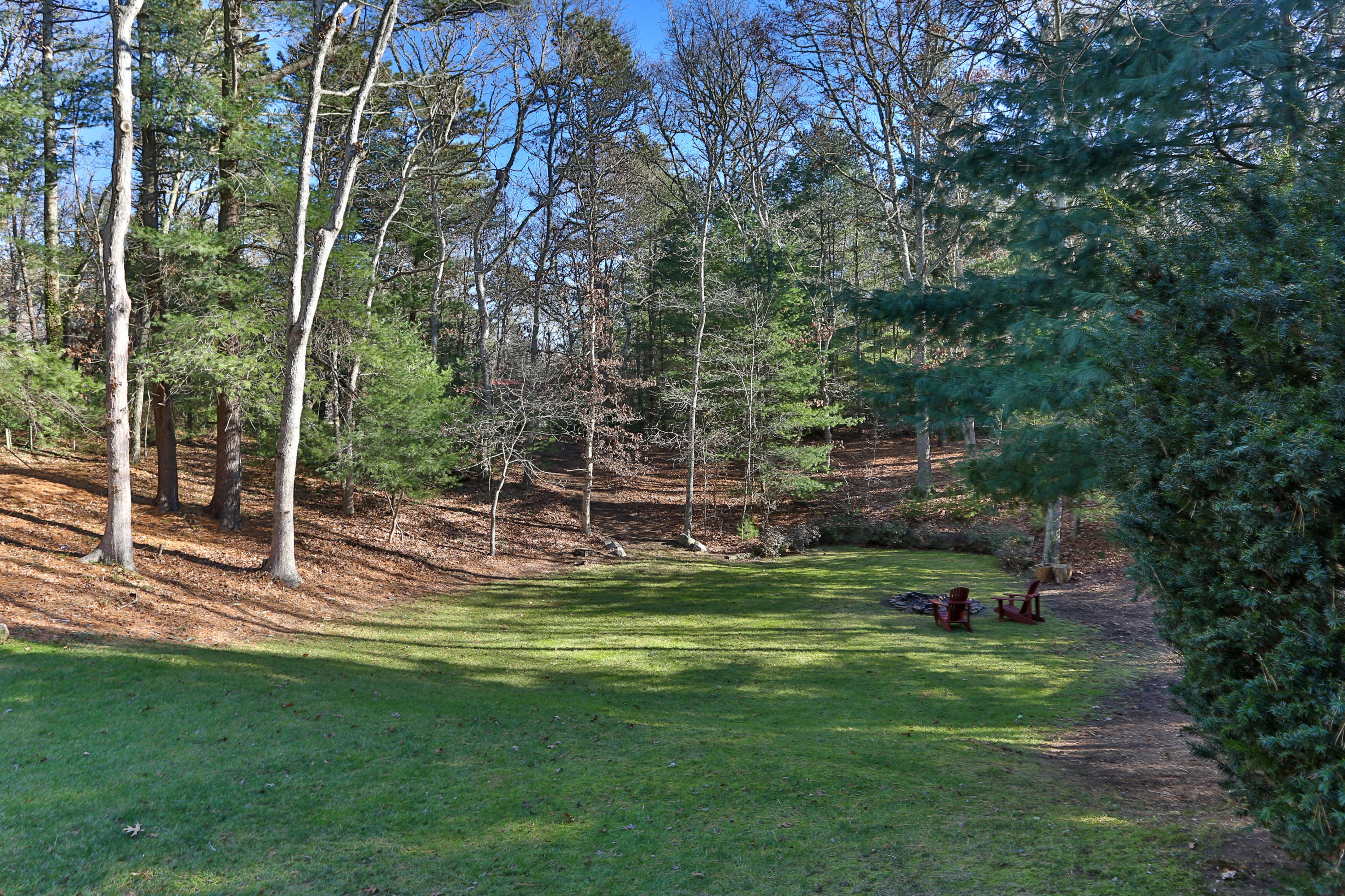 461 Locustfield Road East Falmouth, MA 02536 - Photo 24 of 28 461LocLR-33