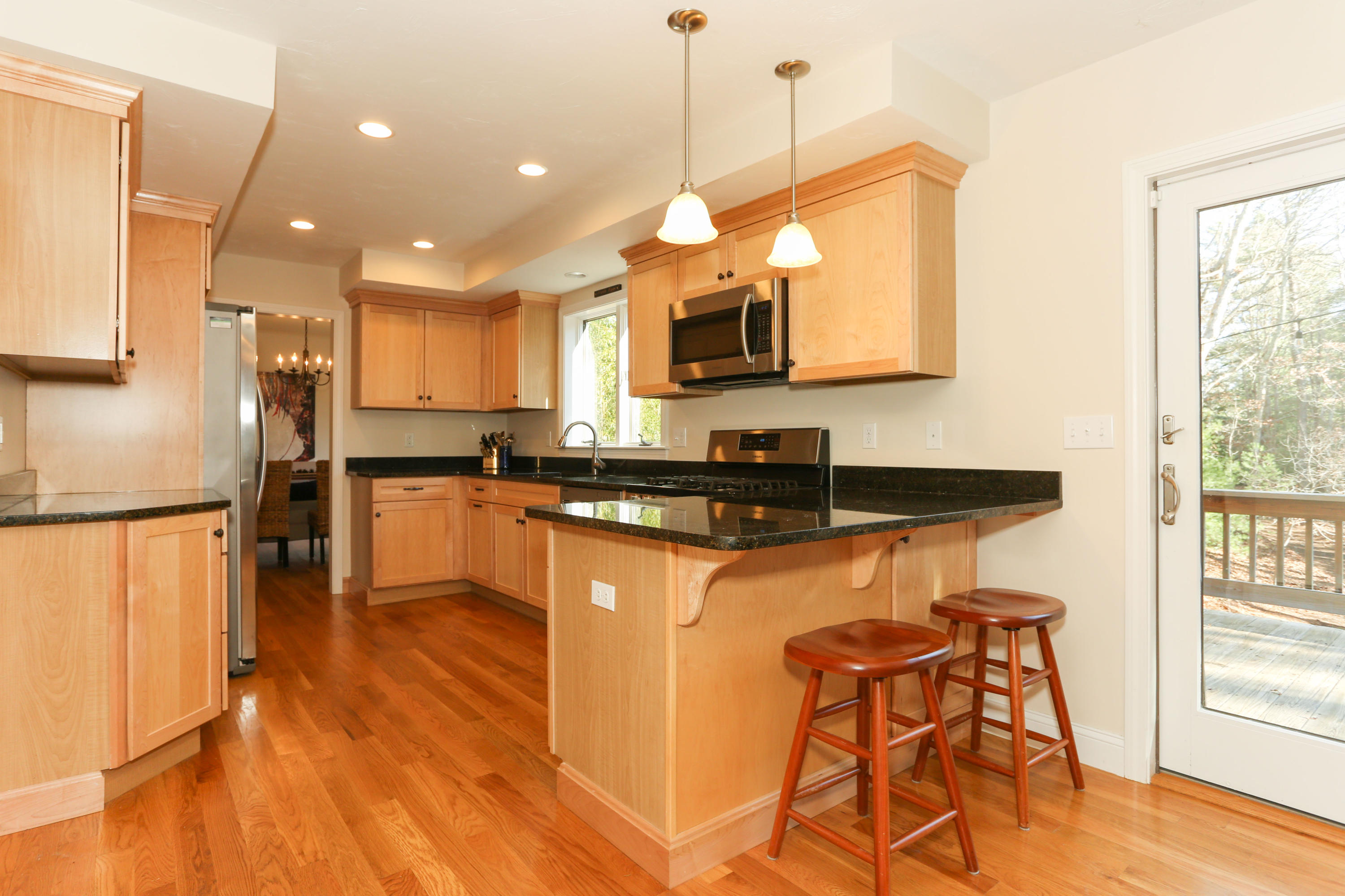 461 Locustfield Road East Falmouth, MA 02536 - Photo 9 of 28 461LocLR-10