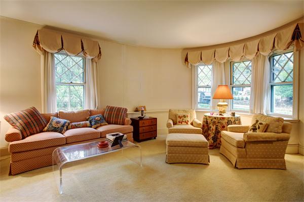 10 Circuit Road Brookline, MA 02467 - Photo 2 of 10