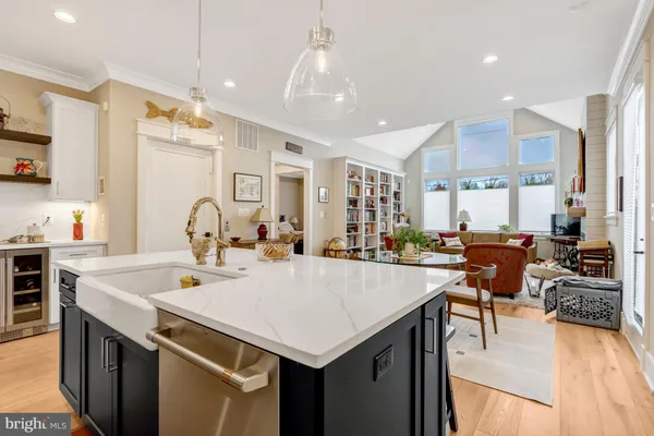 $1,599,000 | 105 Courthouse Road Southwest, Vienna, VA 22180