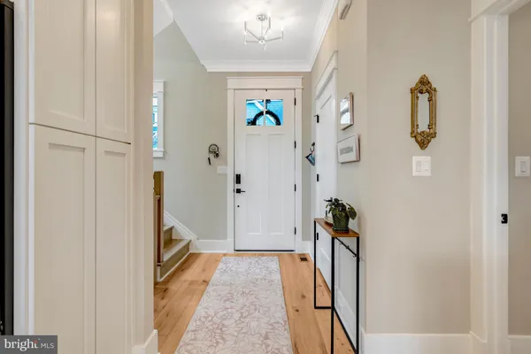 $1,599,000 | 105 Courthouse Road Southwest, Vienna, VA 22180