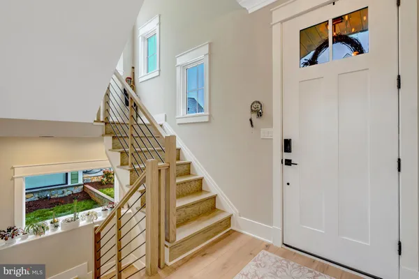 $1,599,000 | 105 Courthouse Road Southwest, Vienna, VA 22180