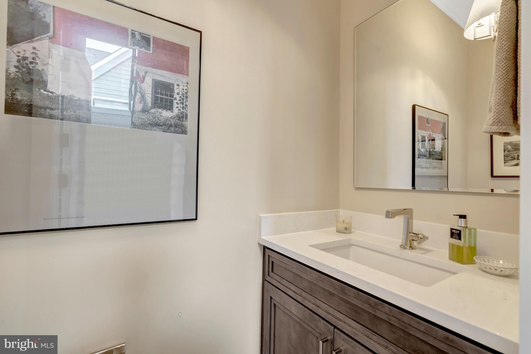 105 Courthouse Road Southwest Vienna, VA 22180 - Photo 4 of 68