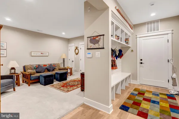 $1,599,000 | 105 Courthouse Road Southwest, Vienna, VA 22180